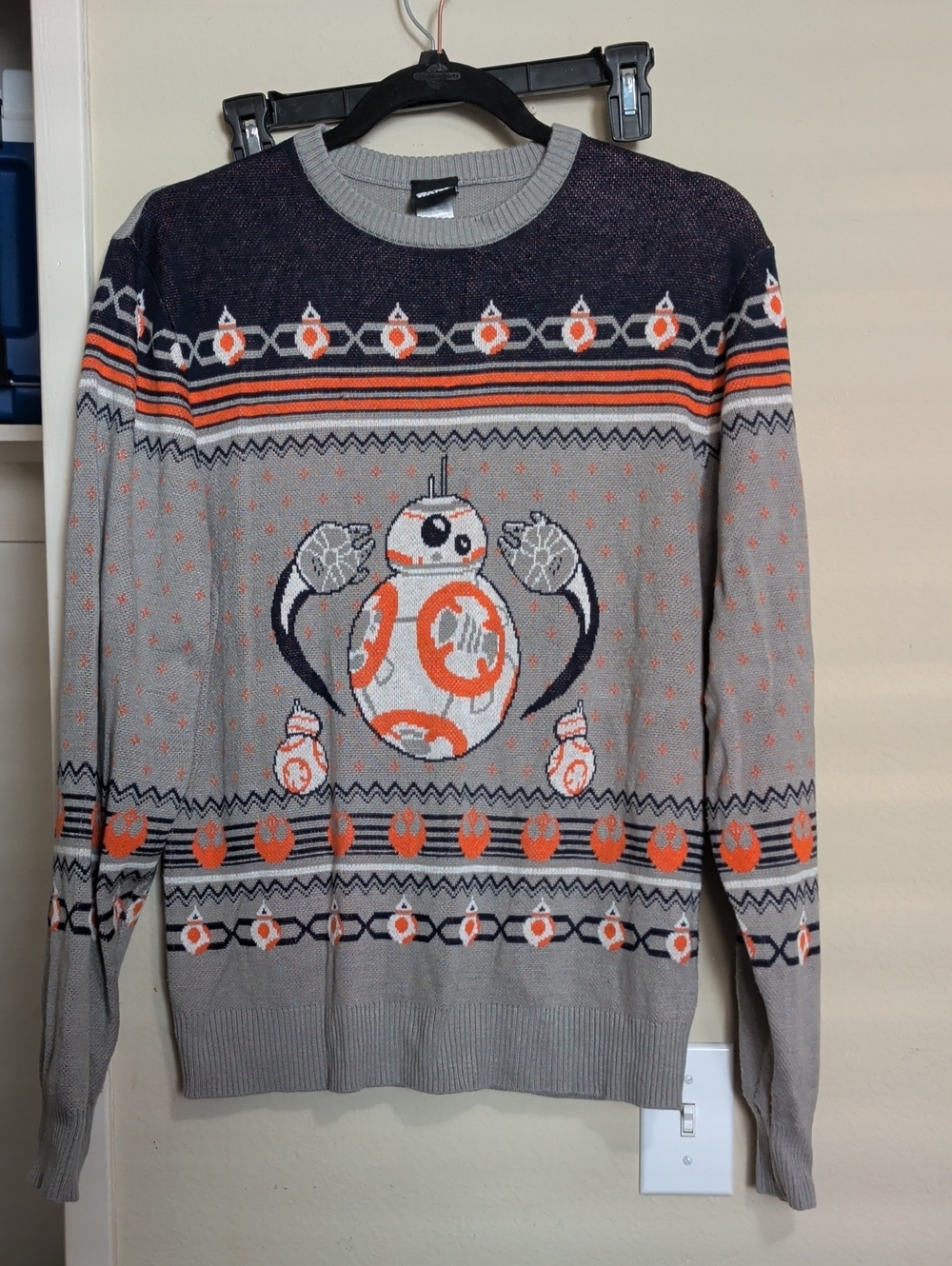 Star Wars Gray & Orange BB-8 Crewneck Sweater